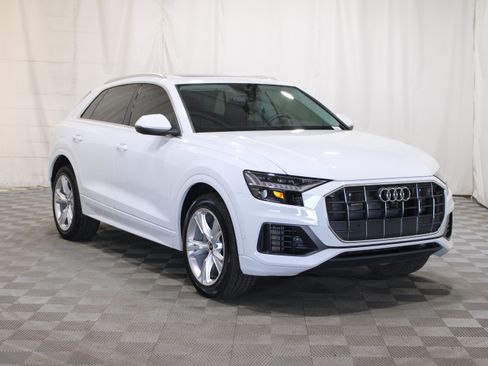 Used 2023 Audi Q8 Premium w/ Convenience Package AWD/4WD image 15