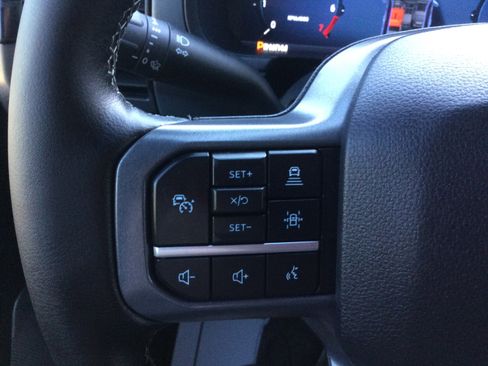 Used 2025 Ford F150 Lariat w/ Equipment Group 501A Mid image 19