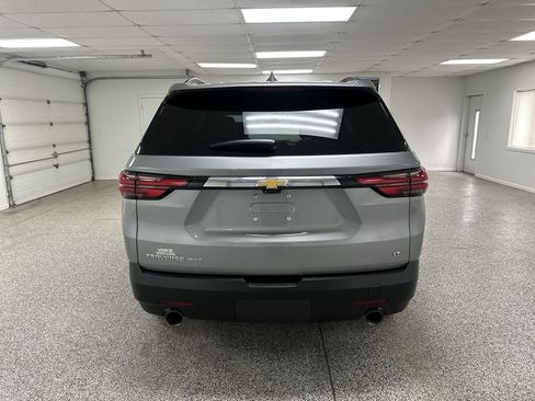 Used 2023 Chevrolet Traverse LT w/ LT Premium Package AWD/4WD image 7