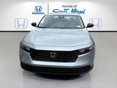 New 2025 Honda Accord SE image 2