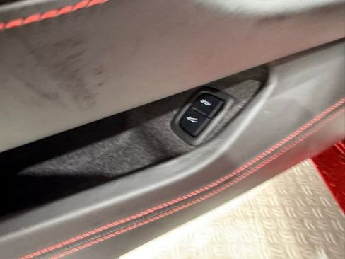 Used 2022 Chevrolet Corvette Stingray Premium Cpe w/ Z51 Performance Package image 12