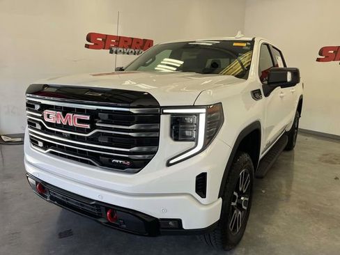 Used 2025 GMC Sierra 1500 AT4 w/ AT4 Premium Package image 11