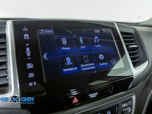 Used 2018 Honda Pilot EX-L image 17