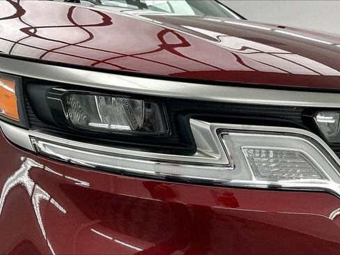 Used 2024 Kia Carnival SX image 30