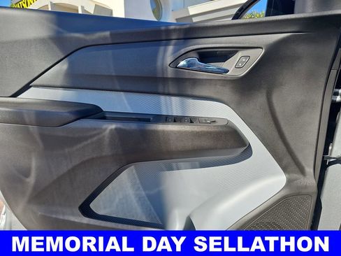 New 2027 Chevrolet Bolt RS w/ Technology Package FWD image 26