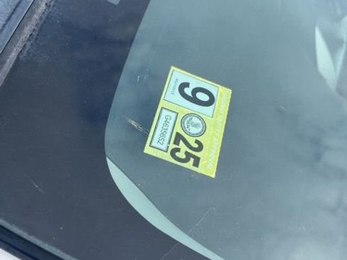 Used 2011 Toyota Corolla LE image 3