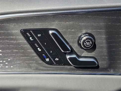 New 2026 Cadillac Lyriq V image 20