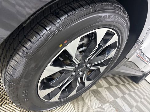 Used 2024 Kia Carnival EX image 34