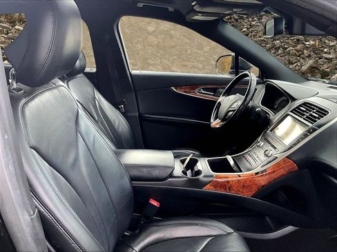 Used 2018 Lincoln MKX Reserve w/ Driver Assistance Package image 7