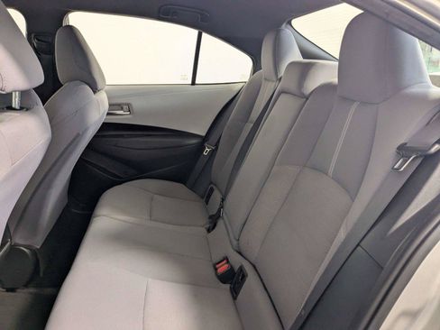 Used 2022 Toyota Corolla SE FWD image 30