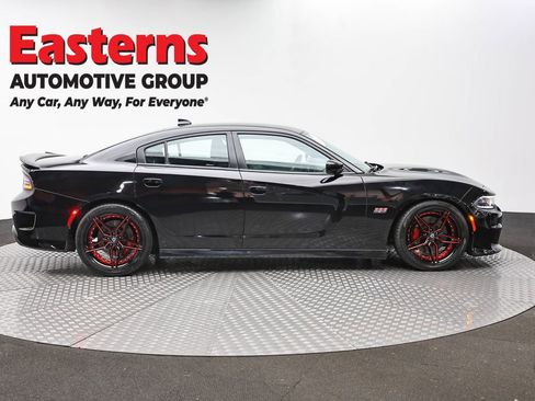 Used 2018 Dodge Charger R/T Scat Pack RWD image 4