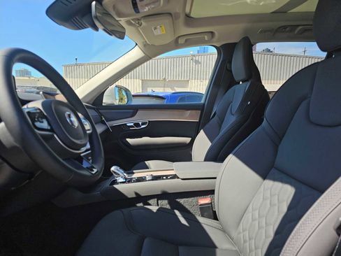 New 2026 Volvo XC90 T8 Plus w/ Protection Package Premier AWD/4WD image 21