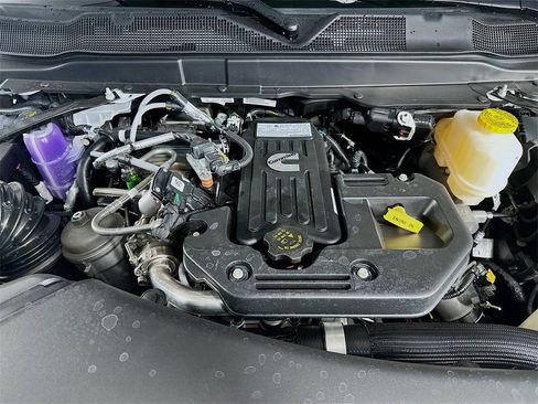 New 2026 RAM 4500 4x4 Crew Cab DRW image 17