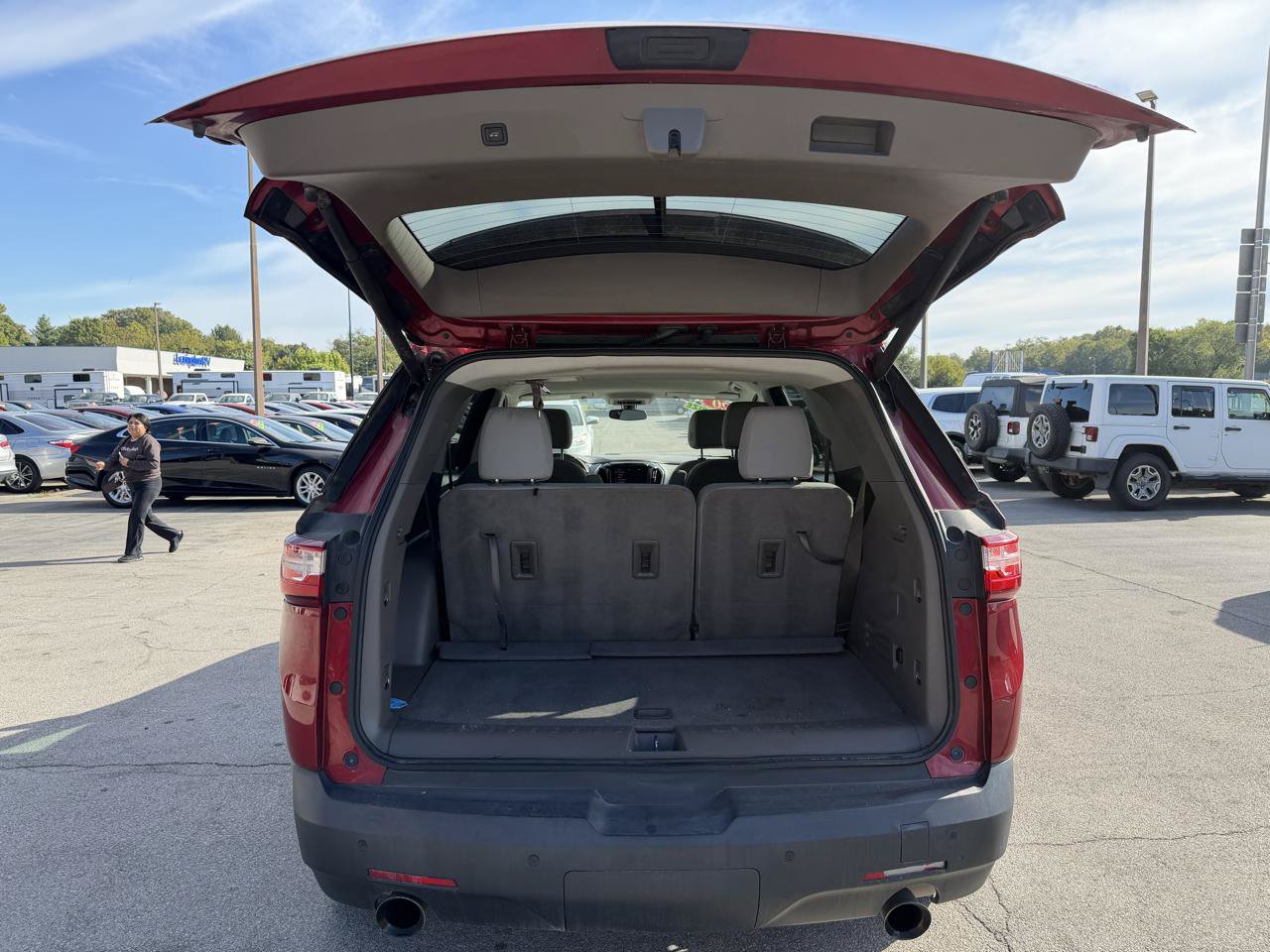 Used 2020 Chevrolet Traverse LT AWD/4WD image 12