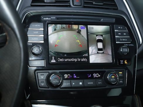 Certified 2023 Nissan Maxima SR w/ Sport Mat Group image 30