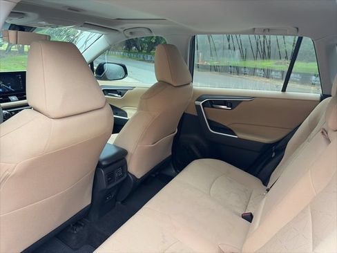 Used 2023 Toyota RAV4 XLE w/ Convenience Package AWD/4WD image 9