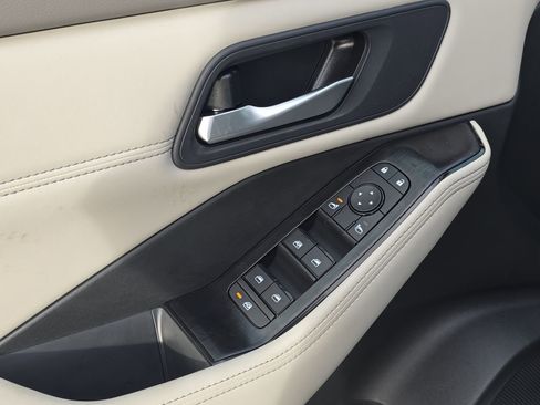 New 2026 Nissan Rogue SV w/ SV Premium Package image 14