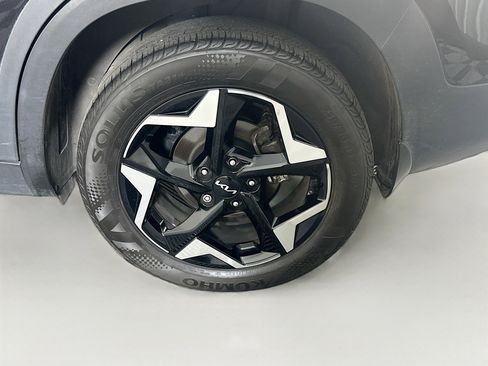 Used 2025 Kia Seltos S FWD image 11
