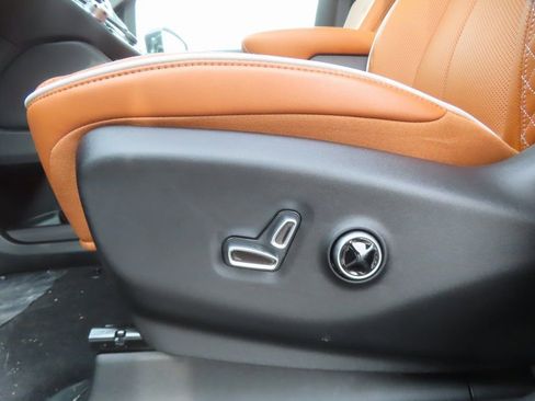 New 2026 Chrysler Pacifica Pinnacle w/ Trailer Tow Group image 11