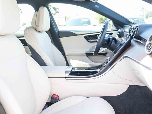 Used 2023 Mercedes-Benz C 300 4MATIC Sedan image 16