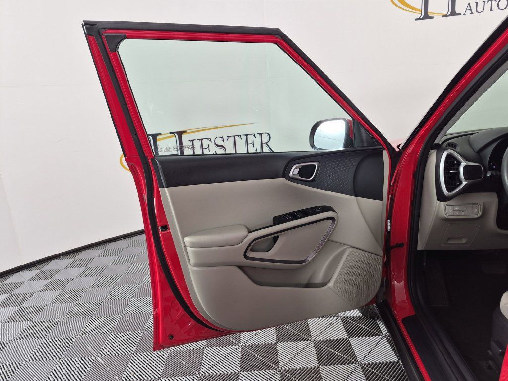 Used 2021 Kia Soul S FWD image 13