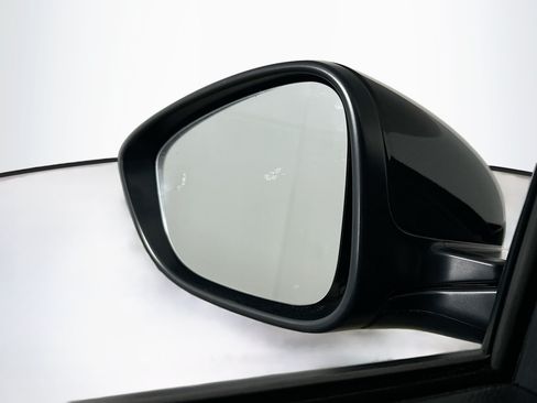 Used 2025 Honda Accord SE image 16