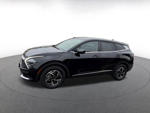 Used 2025 Kia Sportage LX image 8