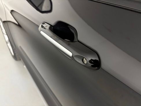 Used 2022 Ford Explorer Platinum w/ Premium Technology Package image 15