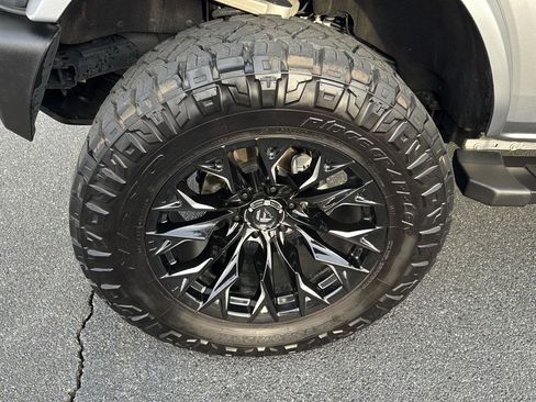 Used 2022 Ford Bronco Outer Banks image 30