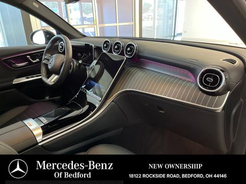 Used 2026 Mercedes-Benz GLC 300 4MATIC image 21