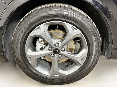 Certified 2023 Ford Escape ST-Line w/ Tech Pack #1 image 8