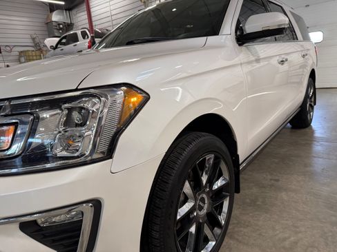 Used 2018 Ford Expedition Max Limited w/ Equipment Group 301A AWD/4WD image 41