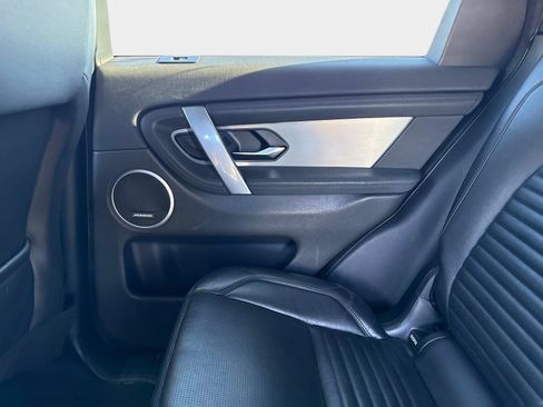 Used 2021 Land Rover Discovery Sport S image 16