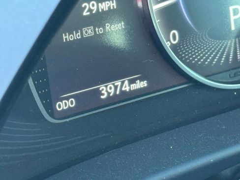 Used 2024 Lexus ES 350 Ultra Luxury w/ Accessory Package (Z2) image 21