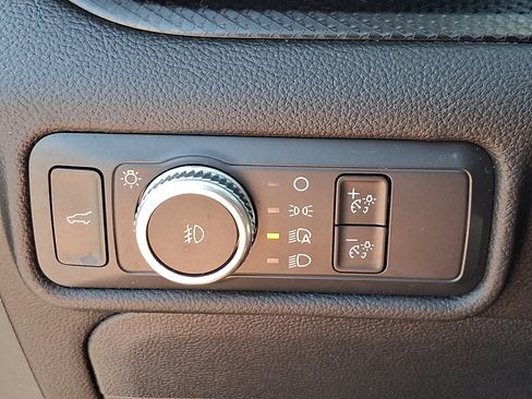 Used 2022 Ford Explorer ST w/ Equipment Group 401A AWD/4WD image 25