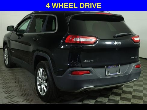 Used 2017 Jeep Cherokee Limited AWD/4WD image 3