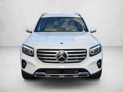 Certified 2025 Mercedes-Benz GLB 250 image 2