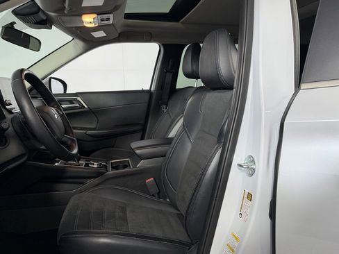 Used 2024 Mitsubishi Outlander Ralliart image 21