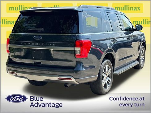 Used 2023 Ford Expedition XLT RWD image 4