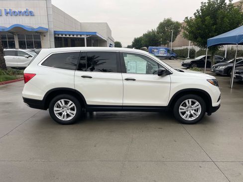 Used 2017 Honda Pilot LX image 24