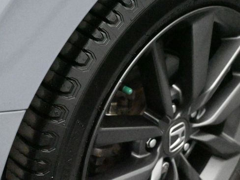 Used 2020 Honda Civic EX image 15