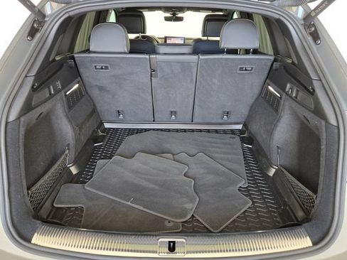 Used 2023 Audi SQ5 Prestige AWD/4WD image 15