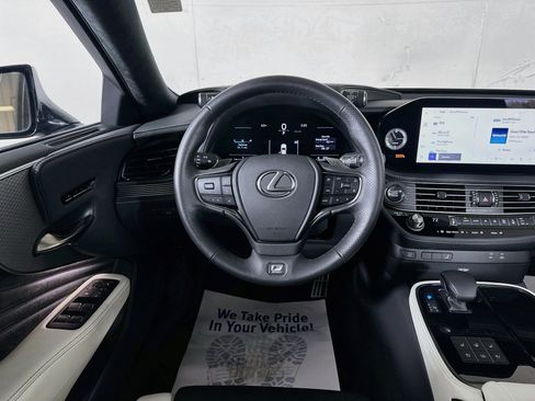 Certified 2025 Lexus LS 500 F Sport AWD/4WD image 21
