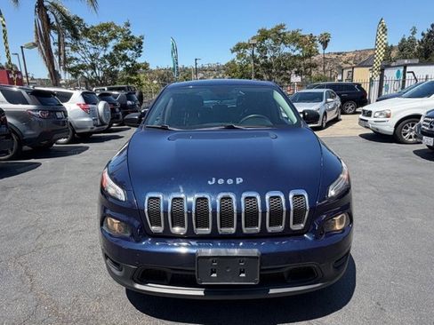 Used 2014 Jeep Cherokee Sport FWD image 7