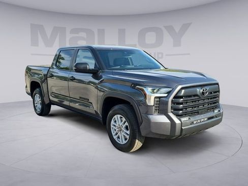 Used 2026 Toyota Tundra SR5 w/ SR5 Convenience Package AWD/4WD image 7