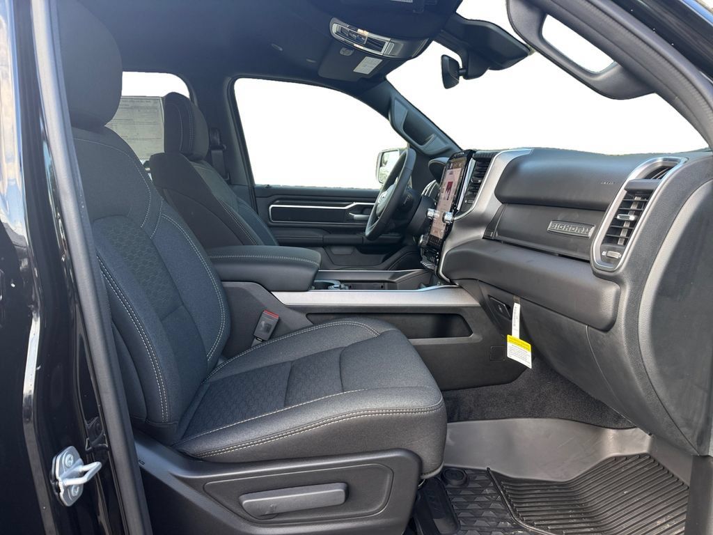 New 2025 RAM 1500 Big Horn AWD/4WD image 15
