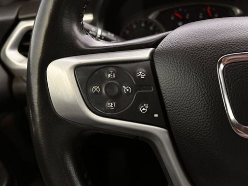 Used 2021 GMC Acadia SLT w/ Elevation Edition image 13