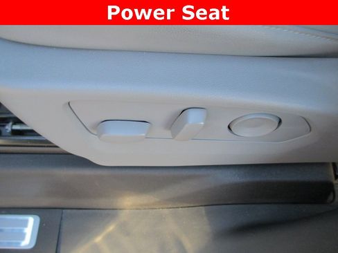 Used 2024 GMC Sierra 1500 SLT w/ SLT Premium Plus Package image 27