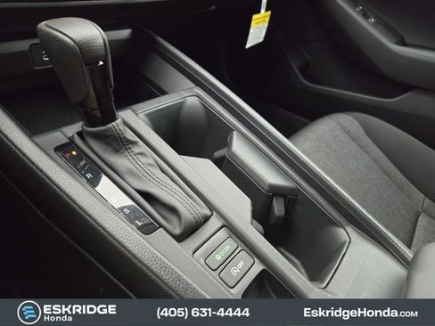 Certified 2025 Honda Accord LX image 21
