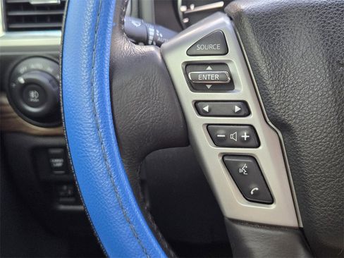 Used 2020 Nissan Titan SL w/ Moonroof Package image 26